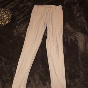 light grey leggings from LuLaRoe